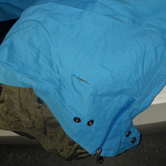 Burton snow pants XL - Picture 15 of 16